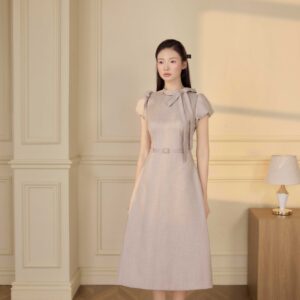 Đầm Thu Đông cổ tròn, thắt nơ cổ rời, chân A